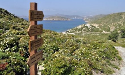 Hiking Greek Islands: explore off-the-beaten track treasures!