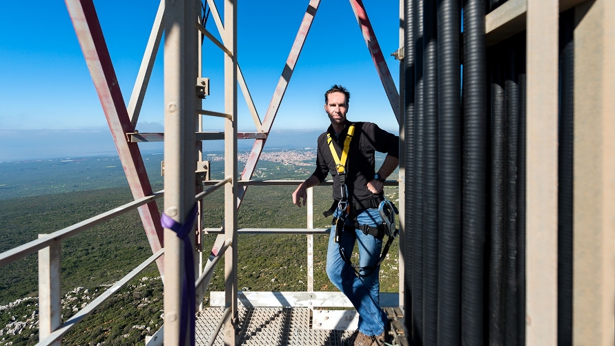 Photography in Greece | Yiorgis Yerolymbos on the Stavros Niarchos Cultural Center and the Greek urban landscape