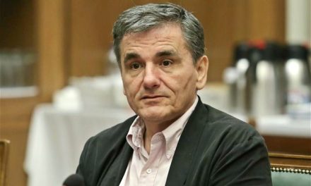 Euclid Tsakalotos: New relaxation on capital controls very soon