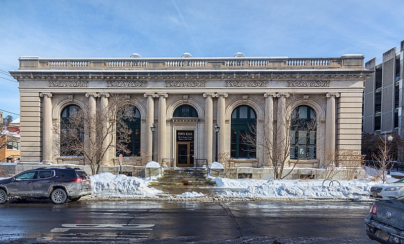 800px Ithaca Town Hall New York