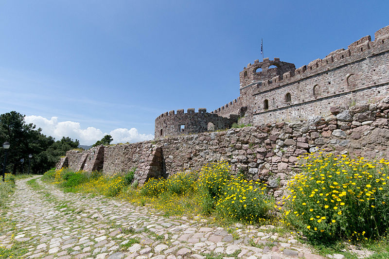 800px Fortress of Mytilini Lesvos 1