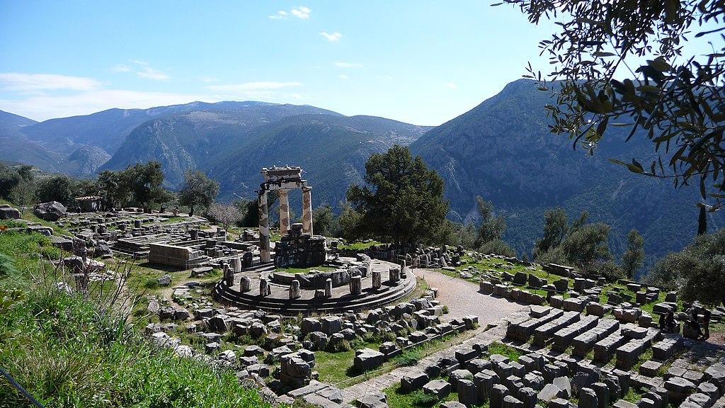 Delphi: the navel of the ancient world