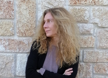 Reading Greece: Georgia Sylleou οn Imagination as a Means to Create a Transformed Version of our Private Adventures