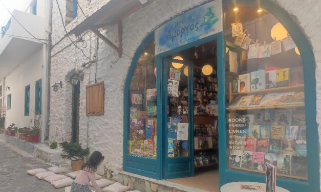Reading Greece: Amorgos – A Little Bookstore in the Middle of the Aegean