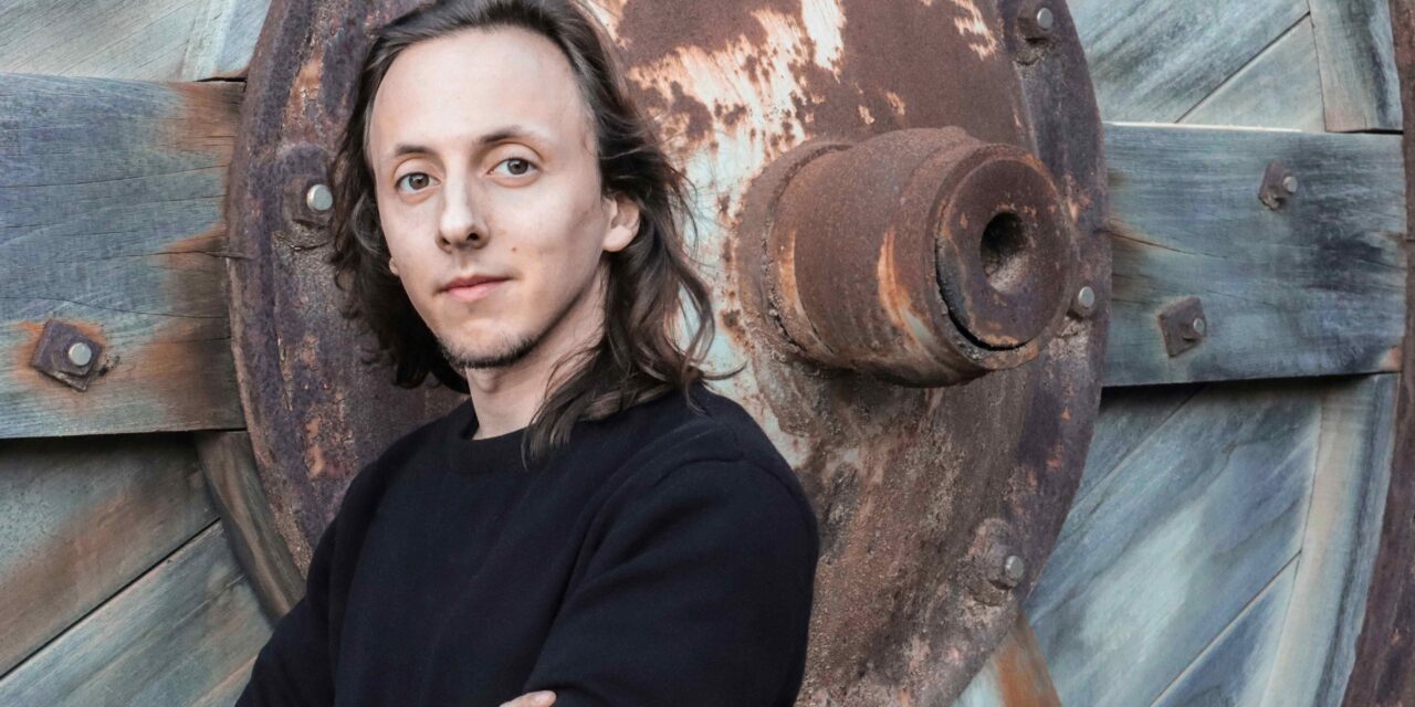 Manousos Manousakis and the Art of the Uncanny