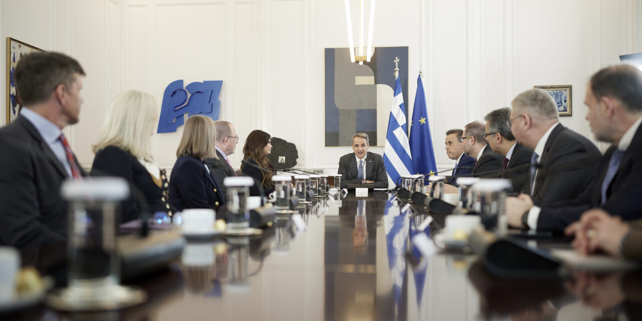 Signing of agreements granting exclusive rights for exploration and exploitation of hydrocarbons in maritime areas south of the Peloponnese and Crete